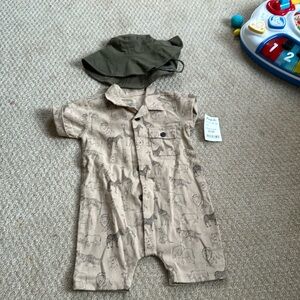 Badgley Mischka 18-24M boy safari theme 2 piece set. Short sleeve/leg coverall